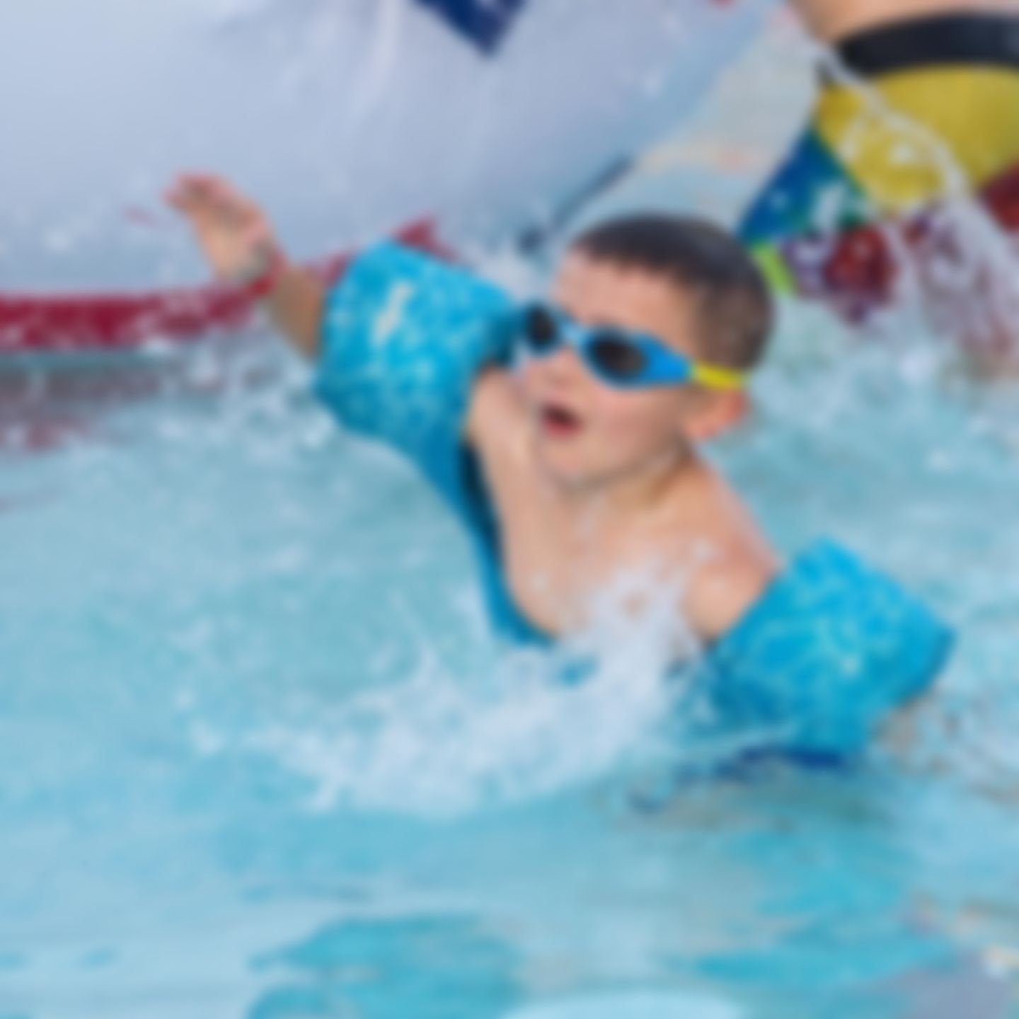 Image post by @ariannagrainey on Instagram