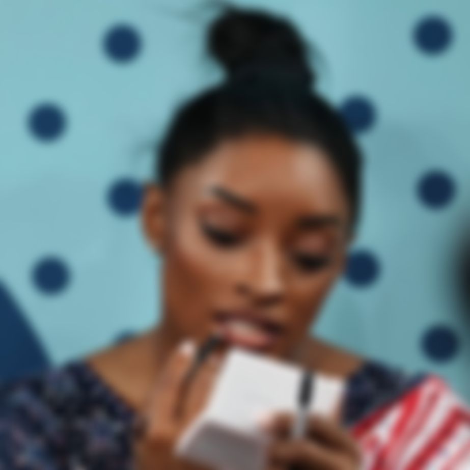 Image post by @yourgirlayedub on Twitter