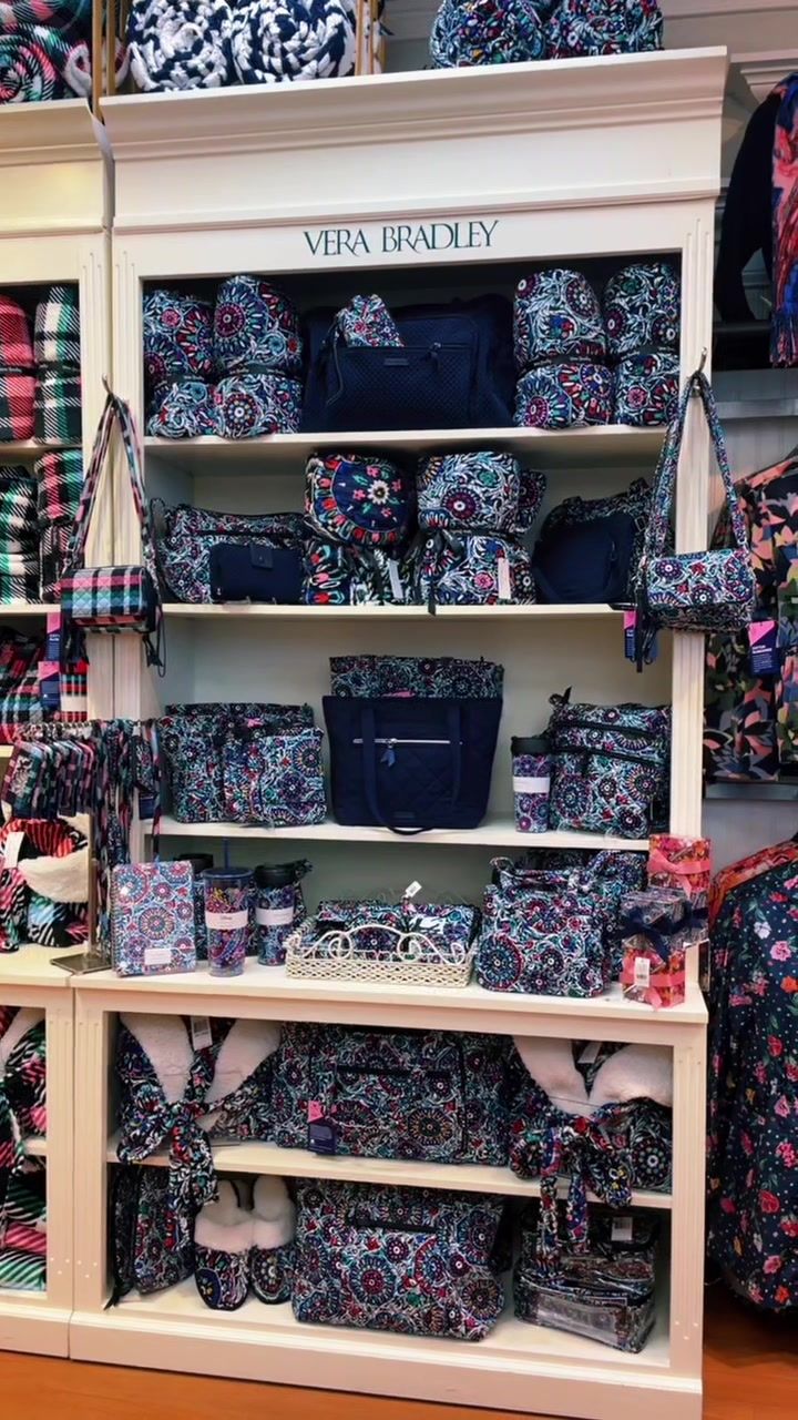 Video post by @annieshallmark on TikTok