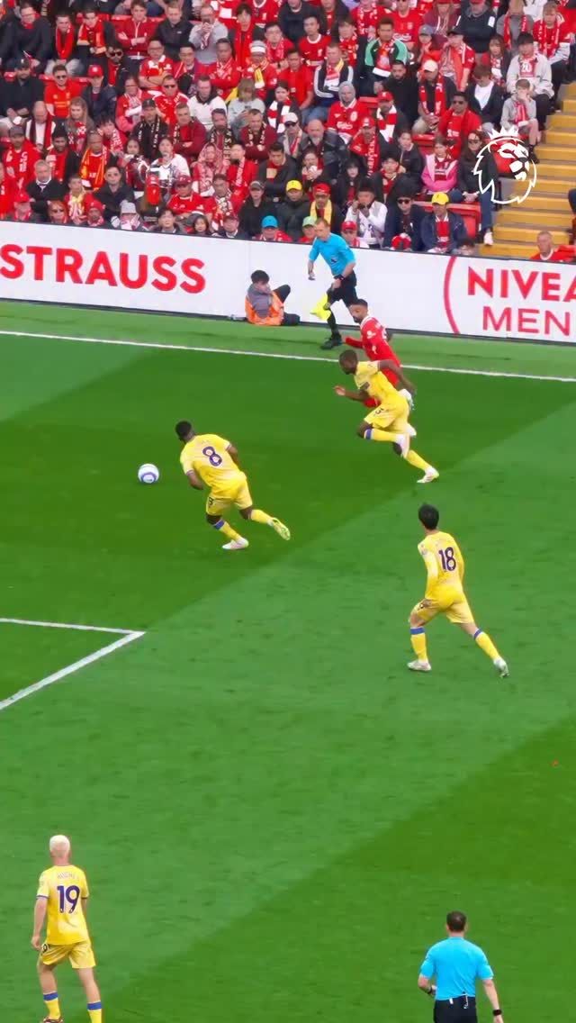 Video post by @premierleague on Facebook