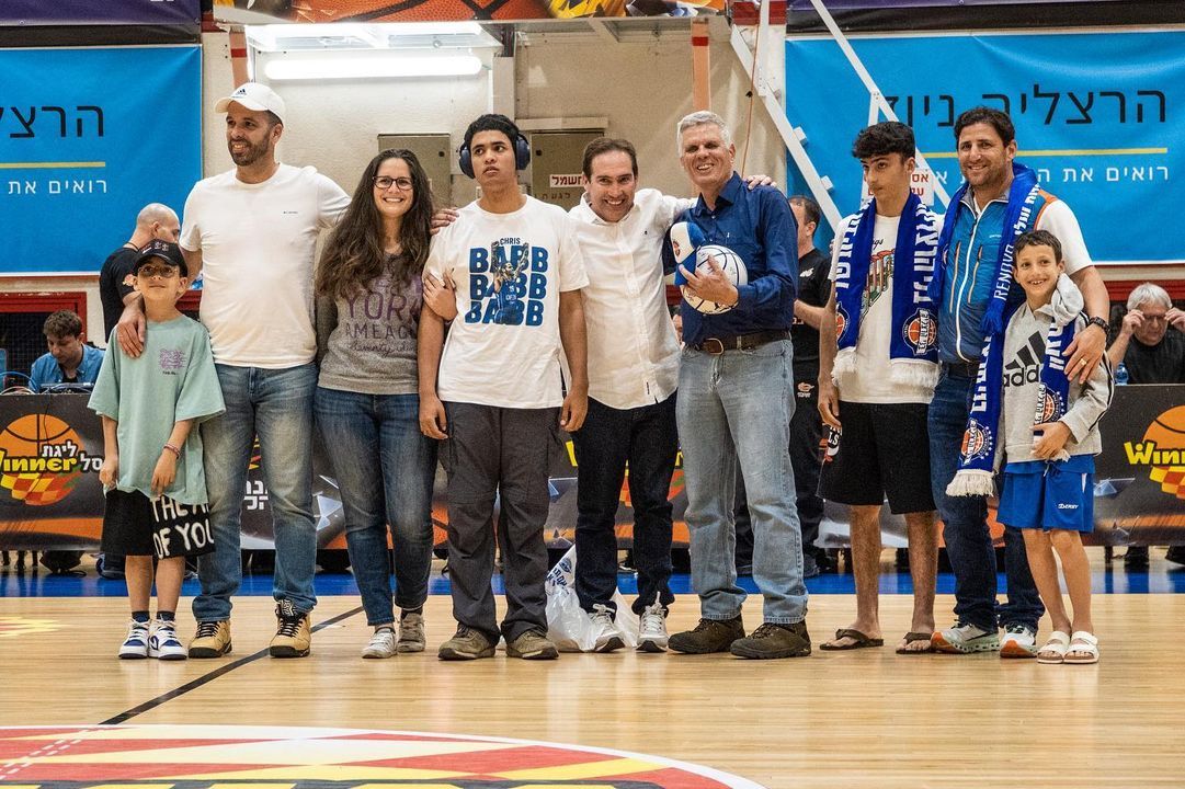 Image post by @bhbasket on Facebook