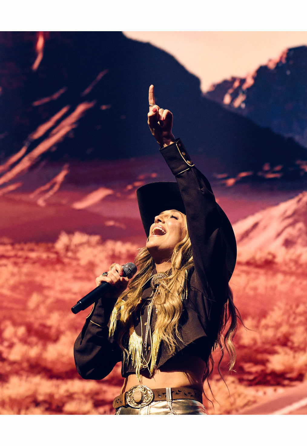 Video post by @stagecoach on TikTok