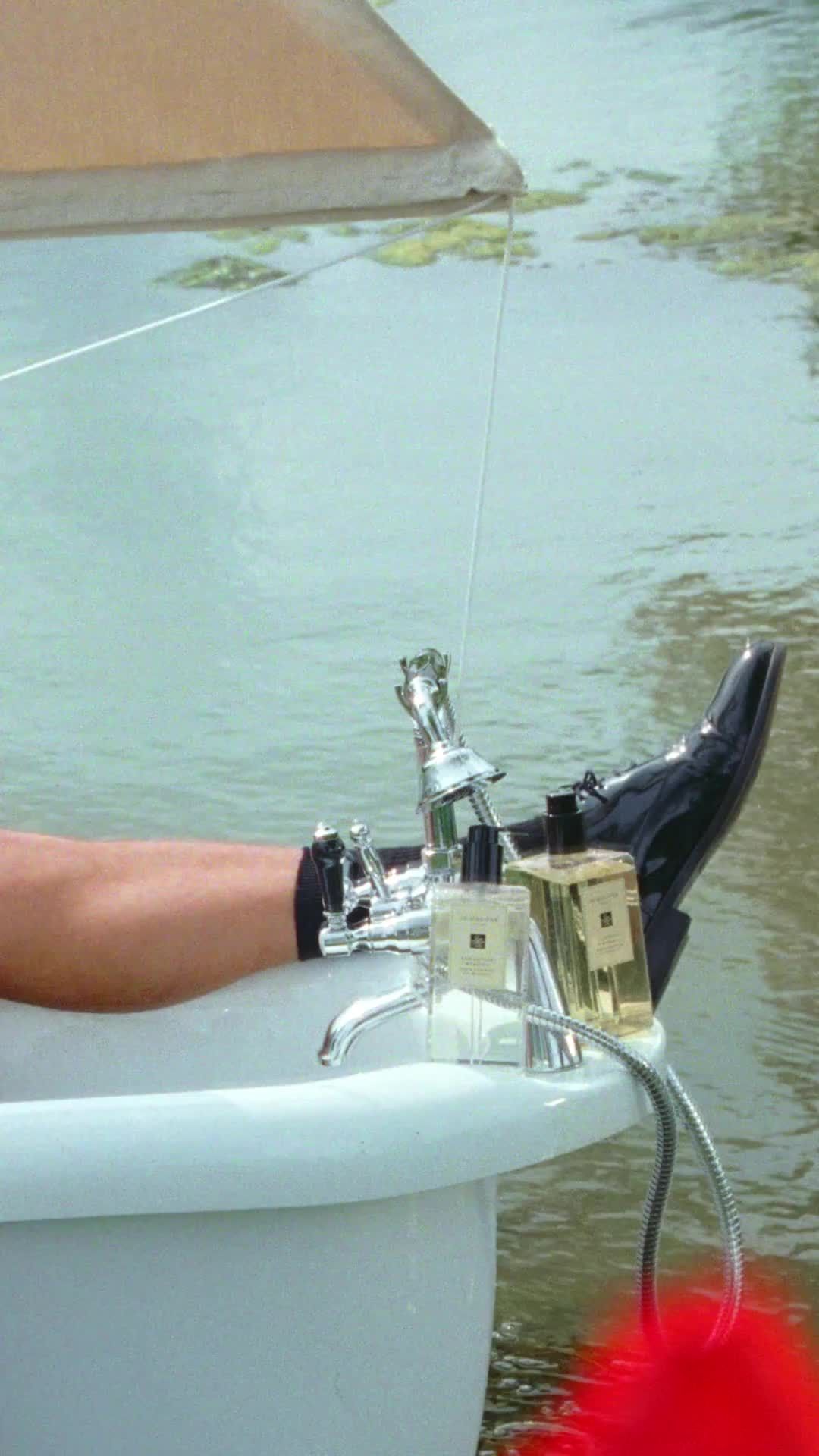 Video post by @jomalonelondon on TikTok