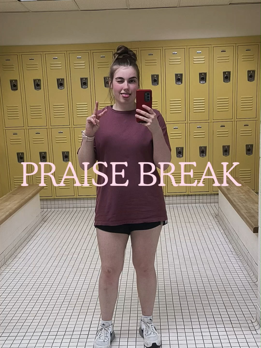 Video post by @builtbylaureline on TikTok