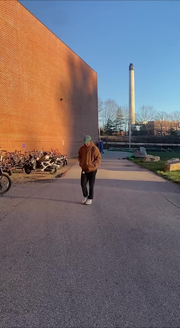 Video post by @unhmenssoccer on TikTok