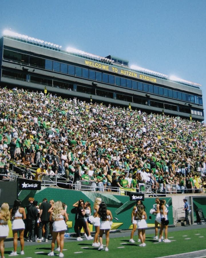 Image post by @goducks on Facebook