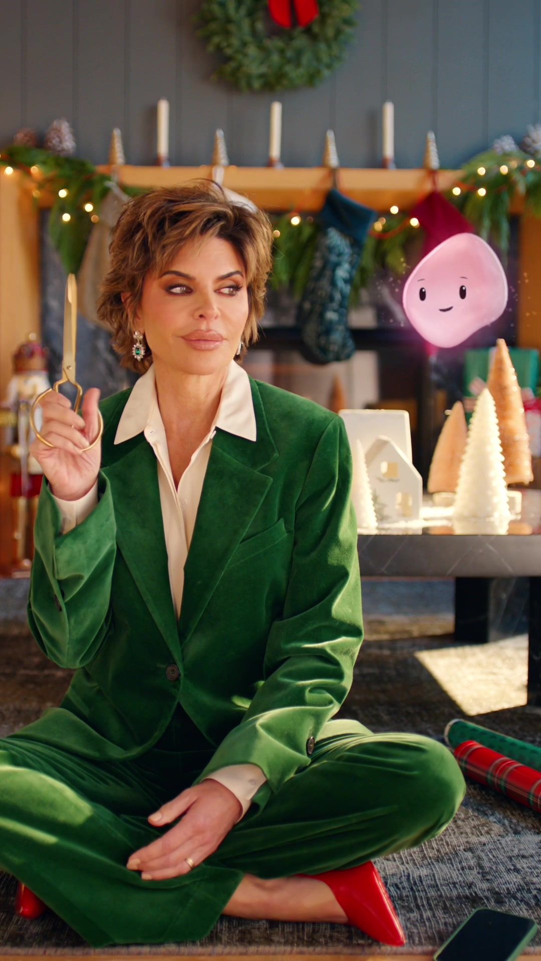 Video post by @lisarinnaofficial on TikTok