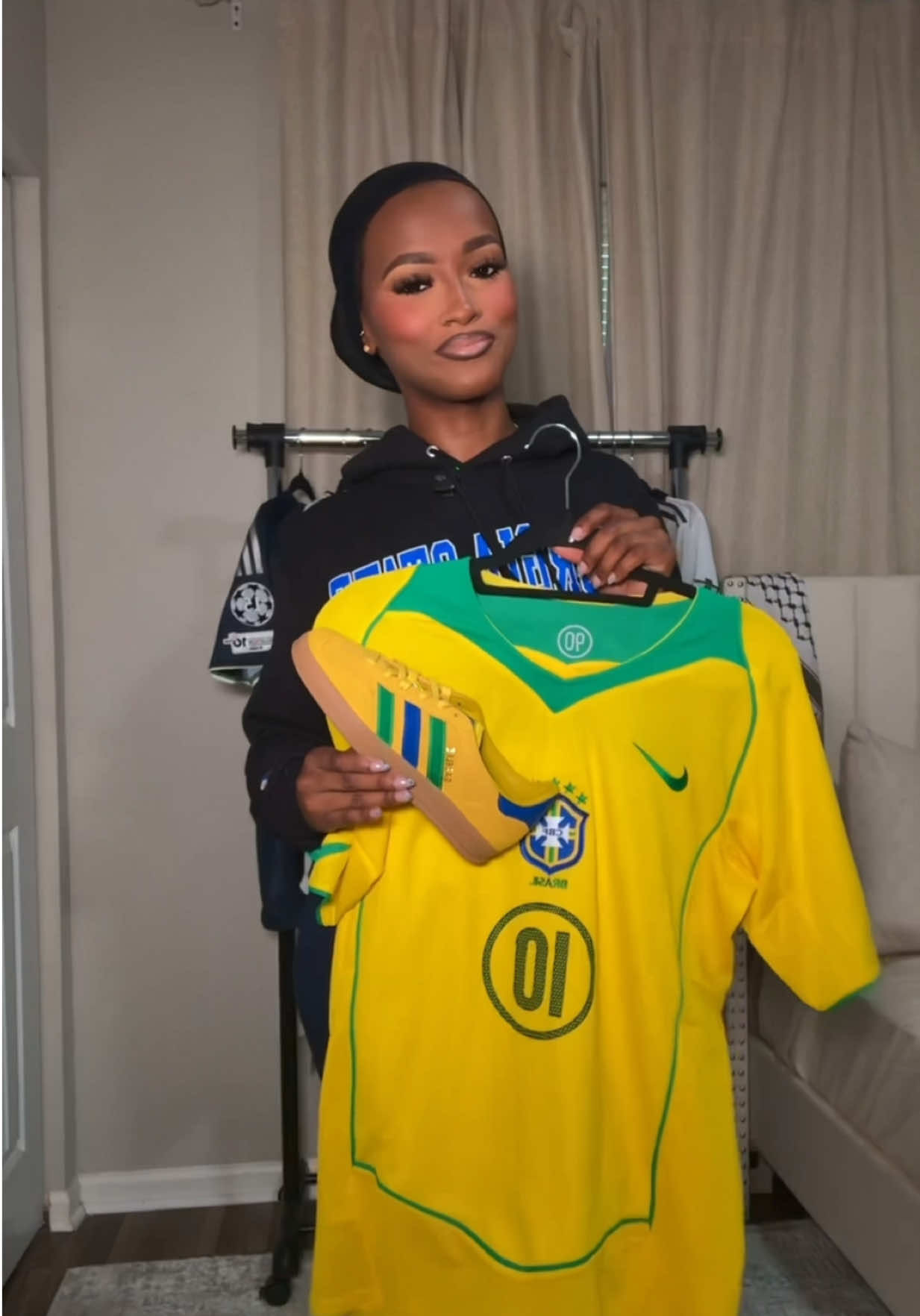 Video post by @doseofkhadija on TikTok