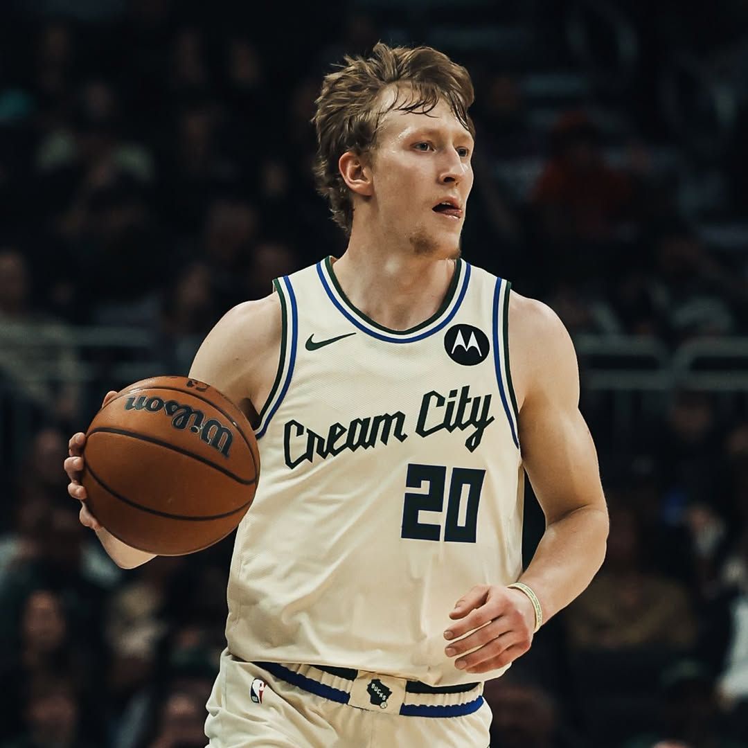 Video post by @milwaukeebucks on Facebook