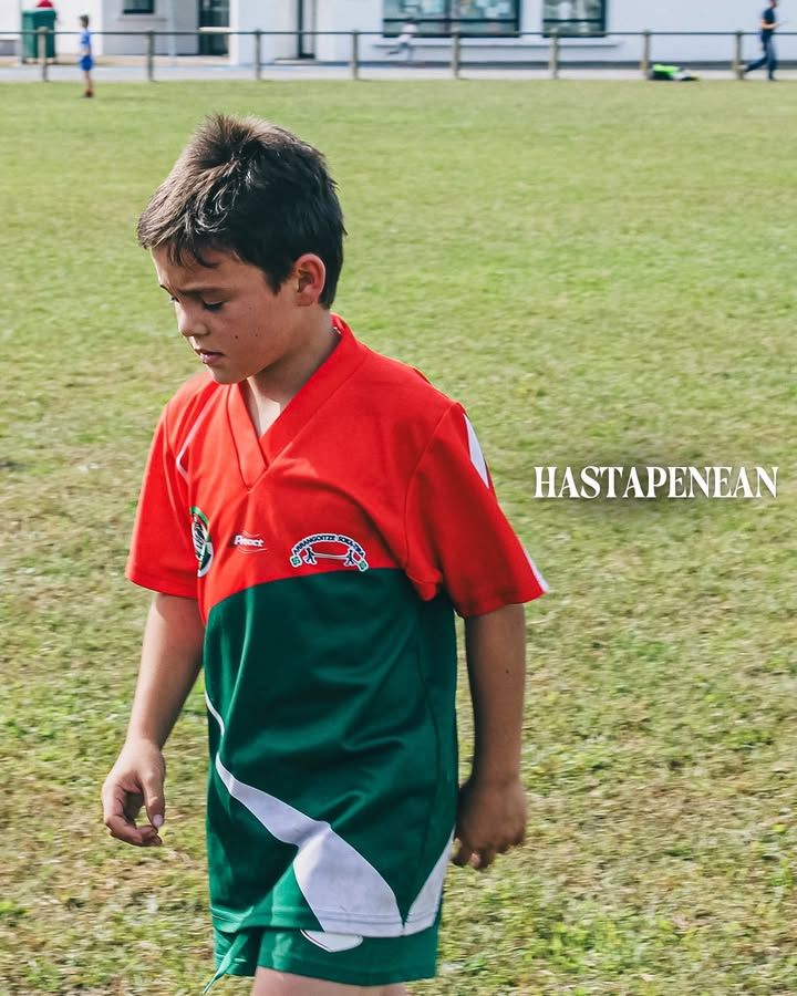 Image post by @avironbayonnaisrugbypro on Facebook