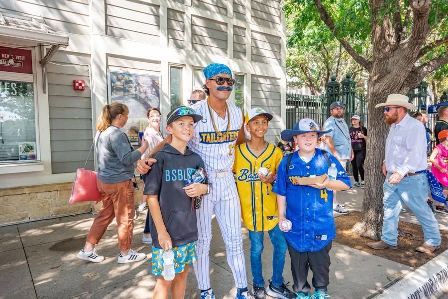 Image post by @ridersbaseball on Facebook