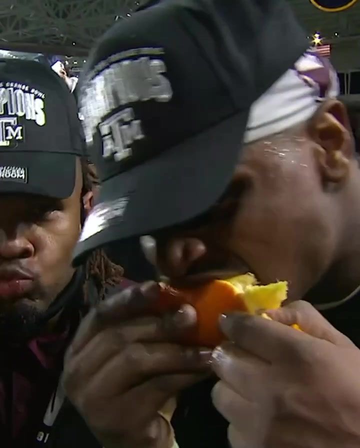 Video post by @OrangeBowl on Facebook