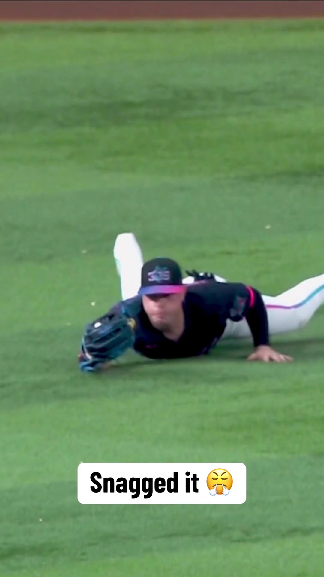 Video post by @mlbonfox on TikTok