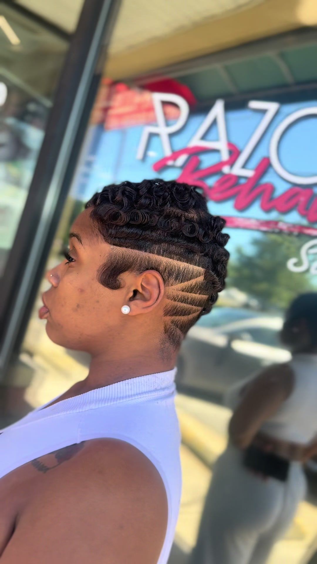 Video post by @iamrazorbehavior on TikTok