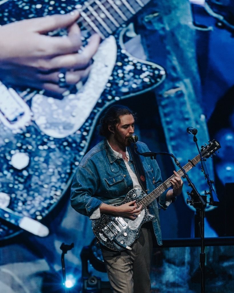 Video post by @moda_center on TikTok