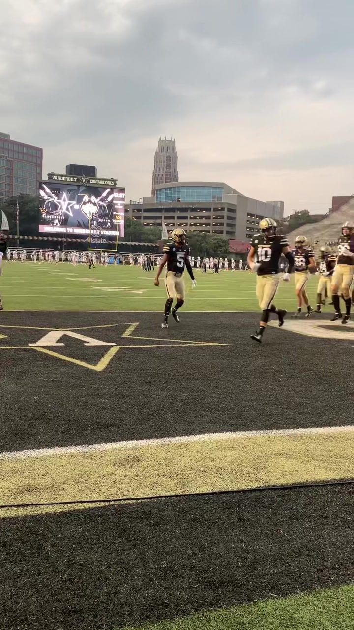 Video post by @anchordown on TikTok