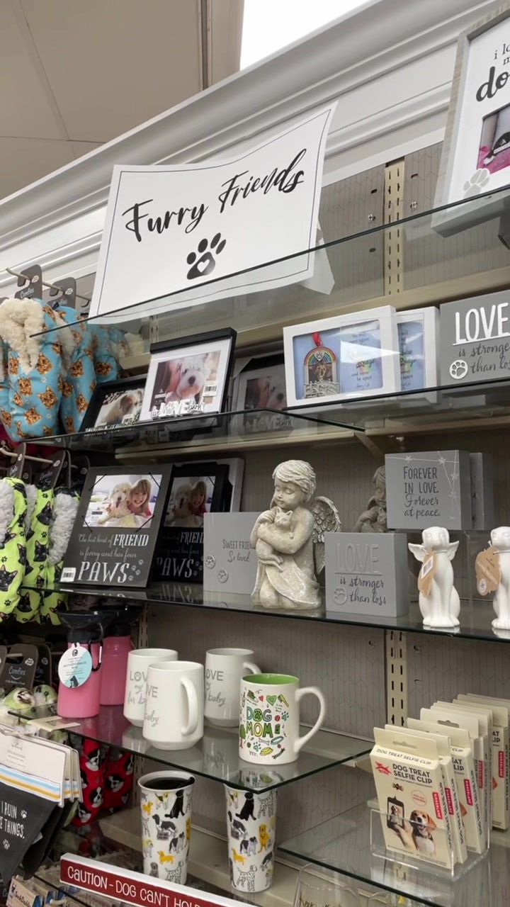 Video post by @annieshallmark on TikTok