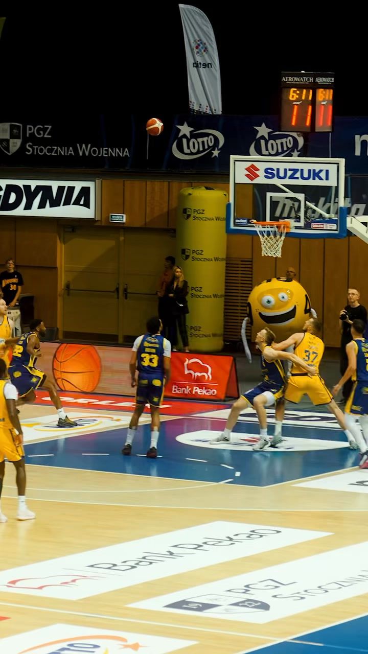 Video post by @arkagdyniakosz on Facebook