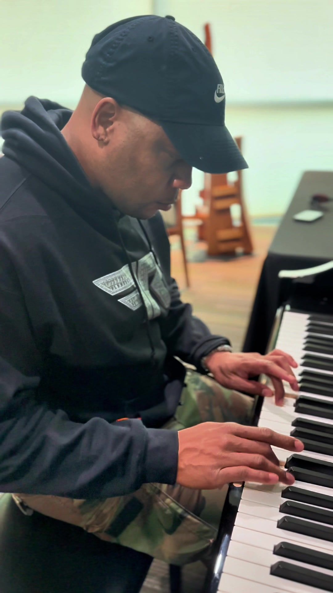 Video post by @official_flo on TikTok