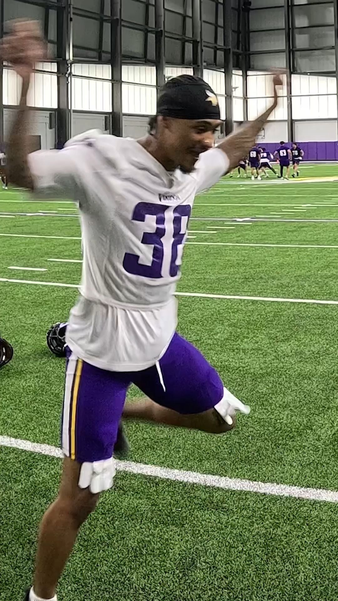 Video post by @minnesotavikings on Facebook