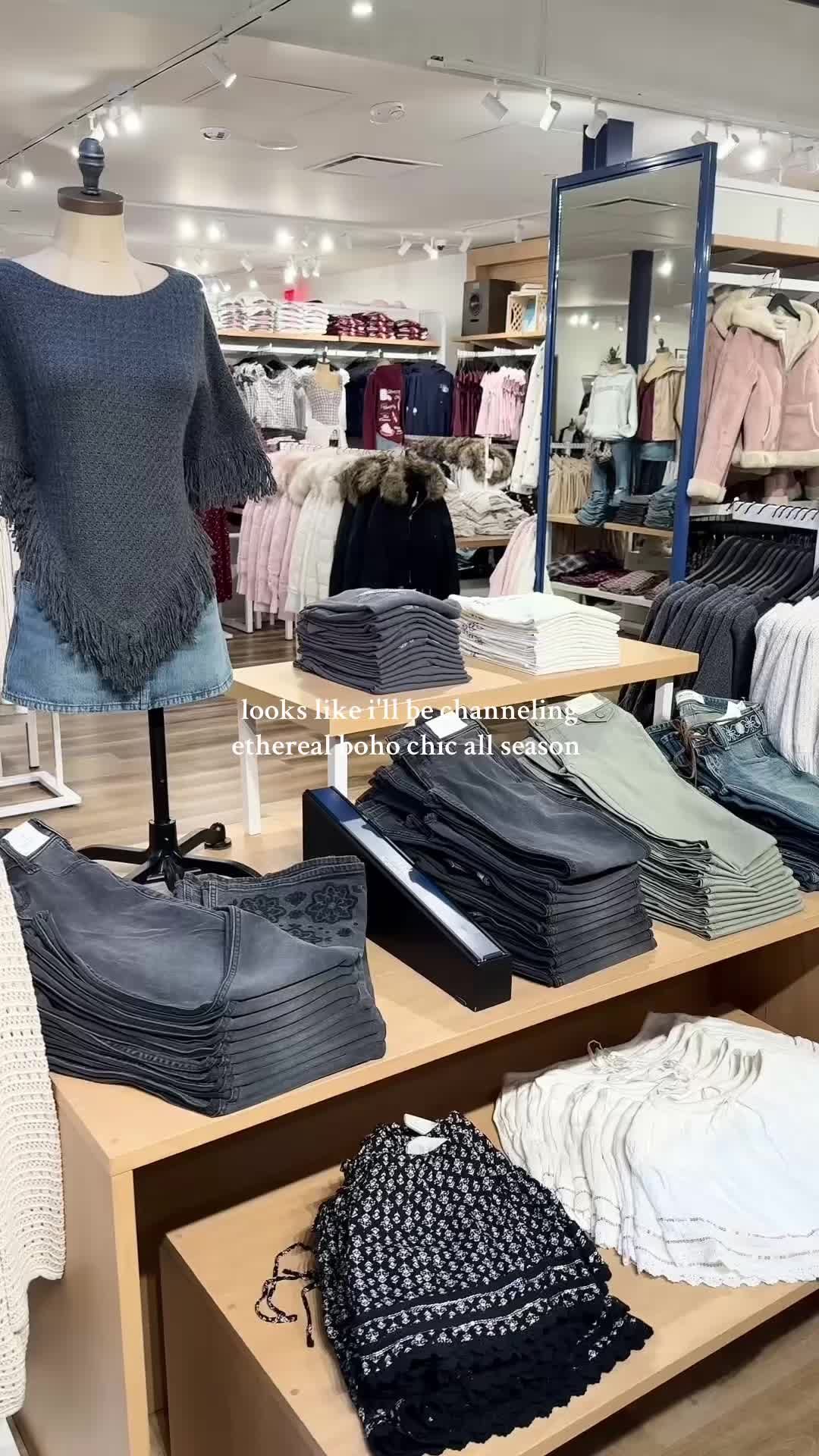 Video post by @hollister on TikTok