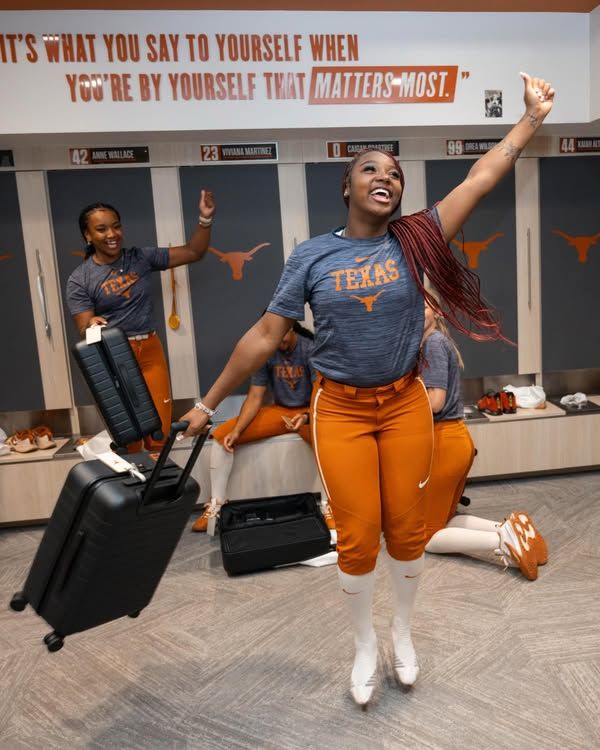 Image post by @TexasLonghorns on Facebook