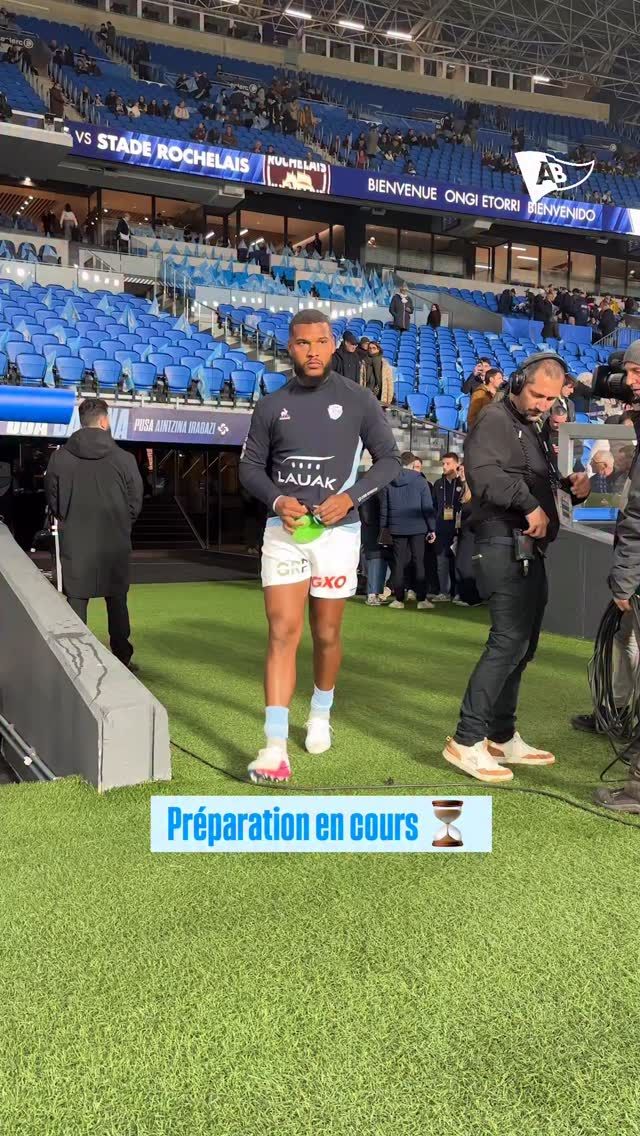 Video post by @avironbayonnaisrugbypro on Facebook