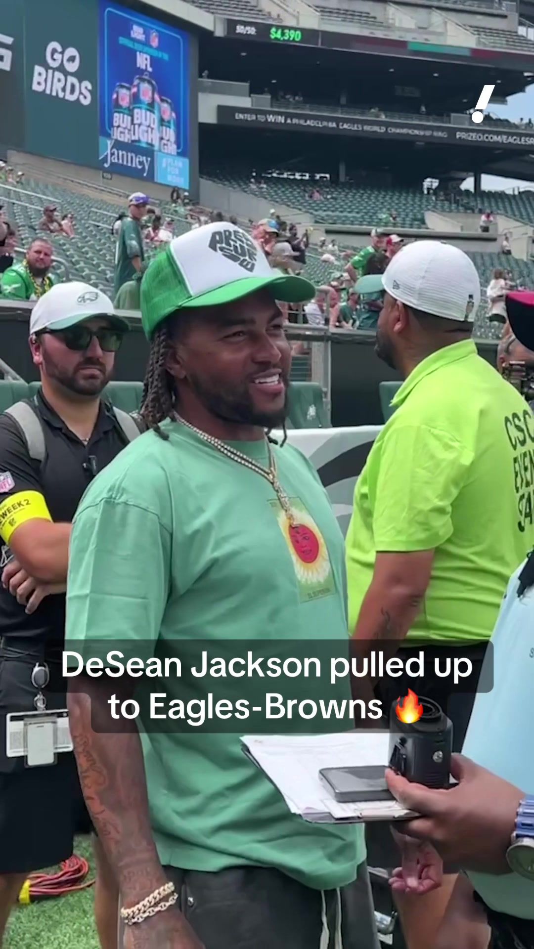 Video post by @yahoosports on TikTok