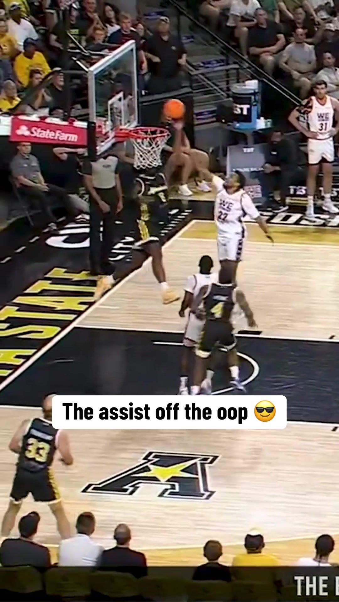 Video post by @cbbonfox on TikTok