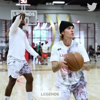 Video post by @Bleacher Report on Facebook