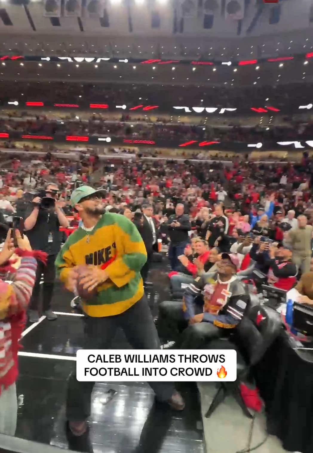 Video post by @chsn on TikTok