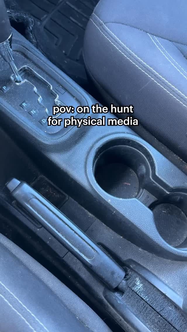 Video post by @starrylemonlime on Facebook