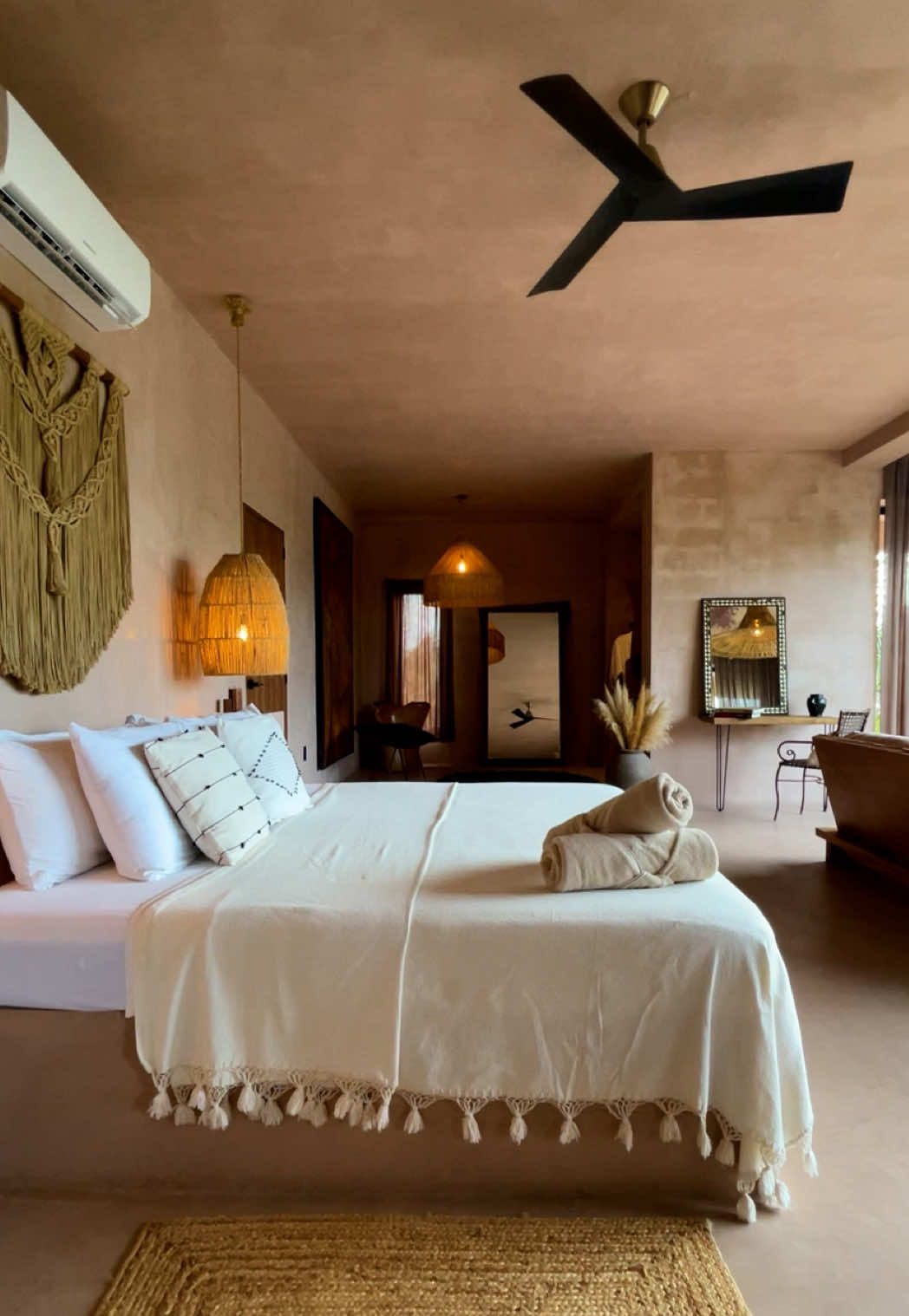 Video post by @epic.stays on TikTok