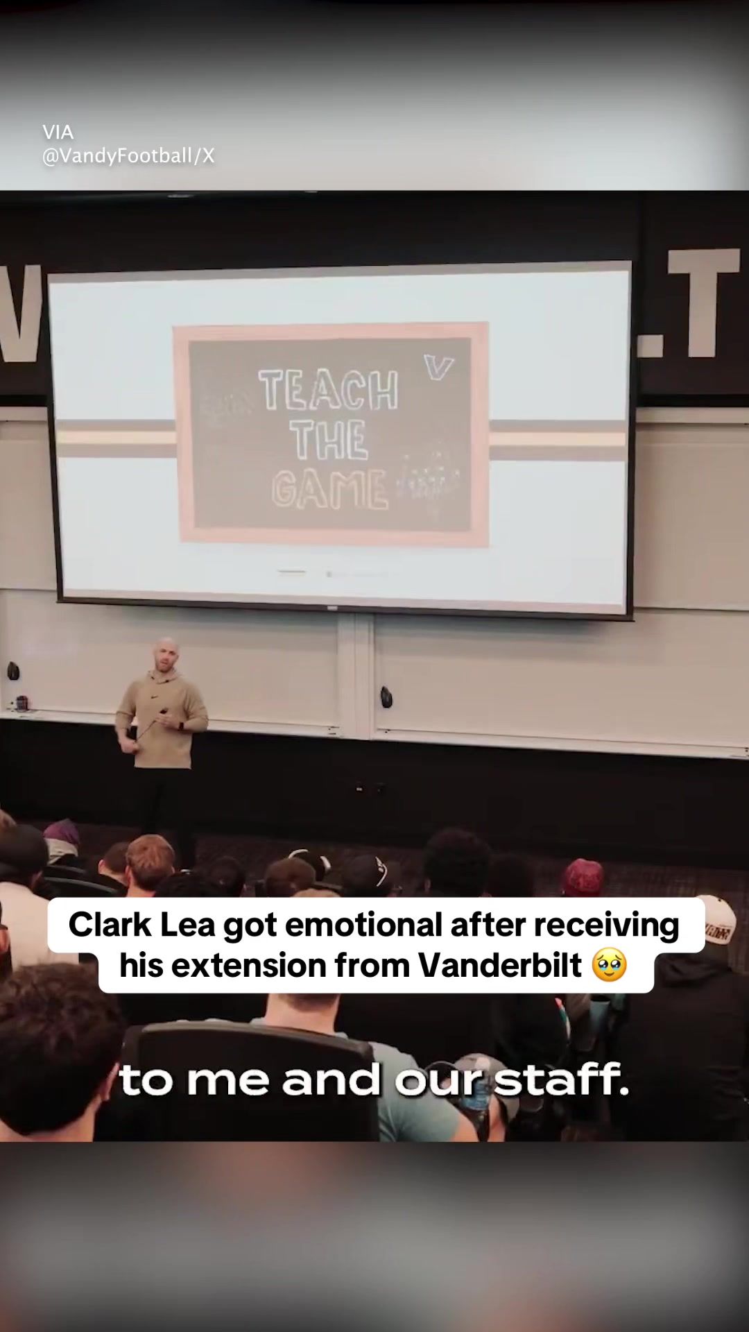 Video post by @yahoosports on TikTok