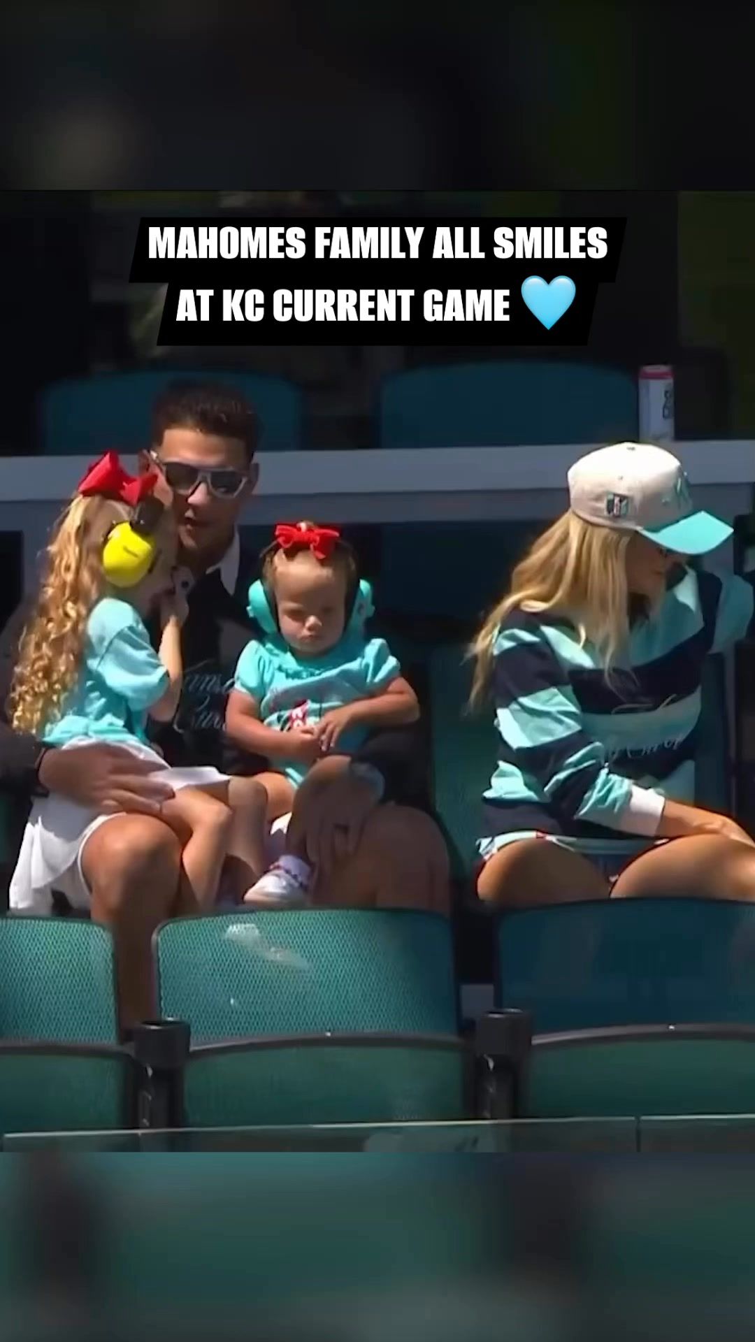 Video post by @ionnwsl on Facebook