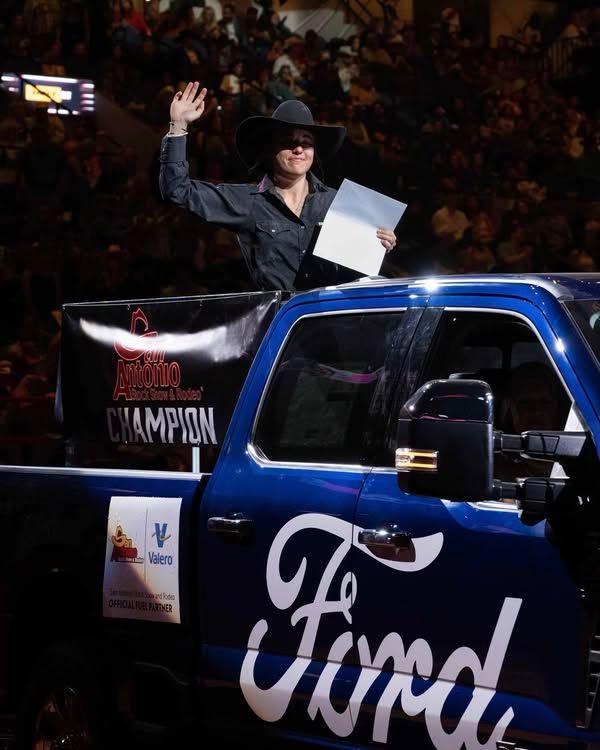 Image post by @sarodeo on Facebook