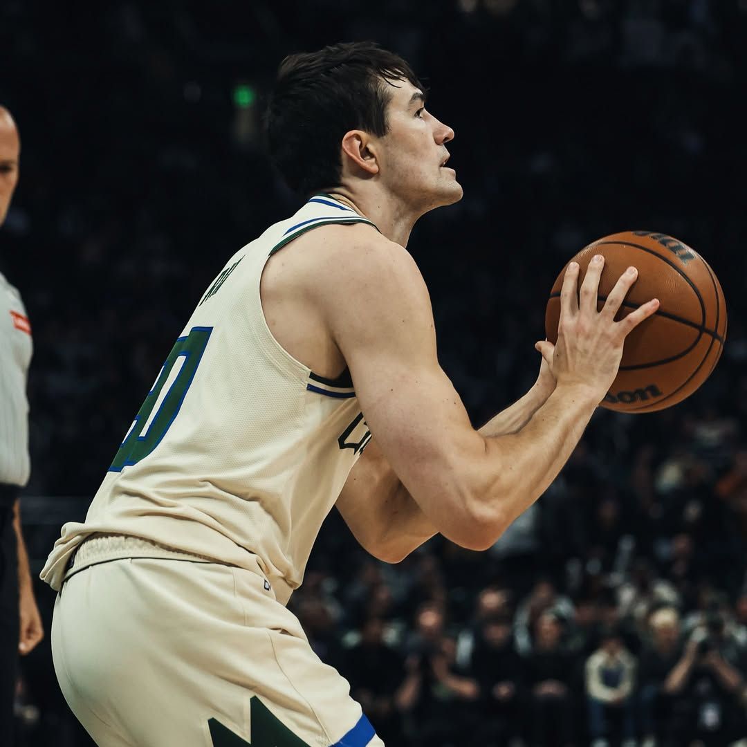 Video post by @milwaukeebucks on Facebook