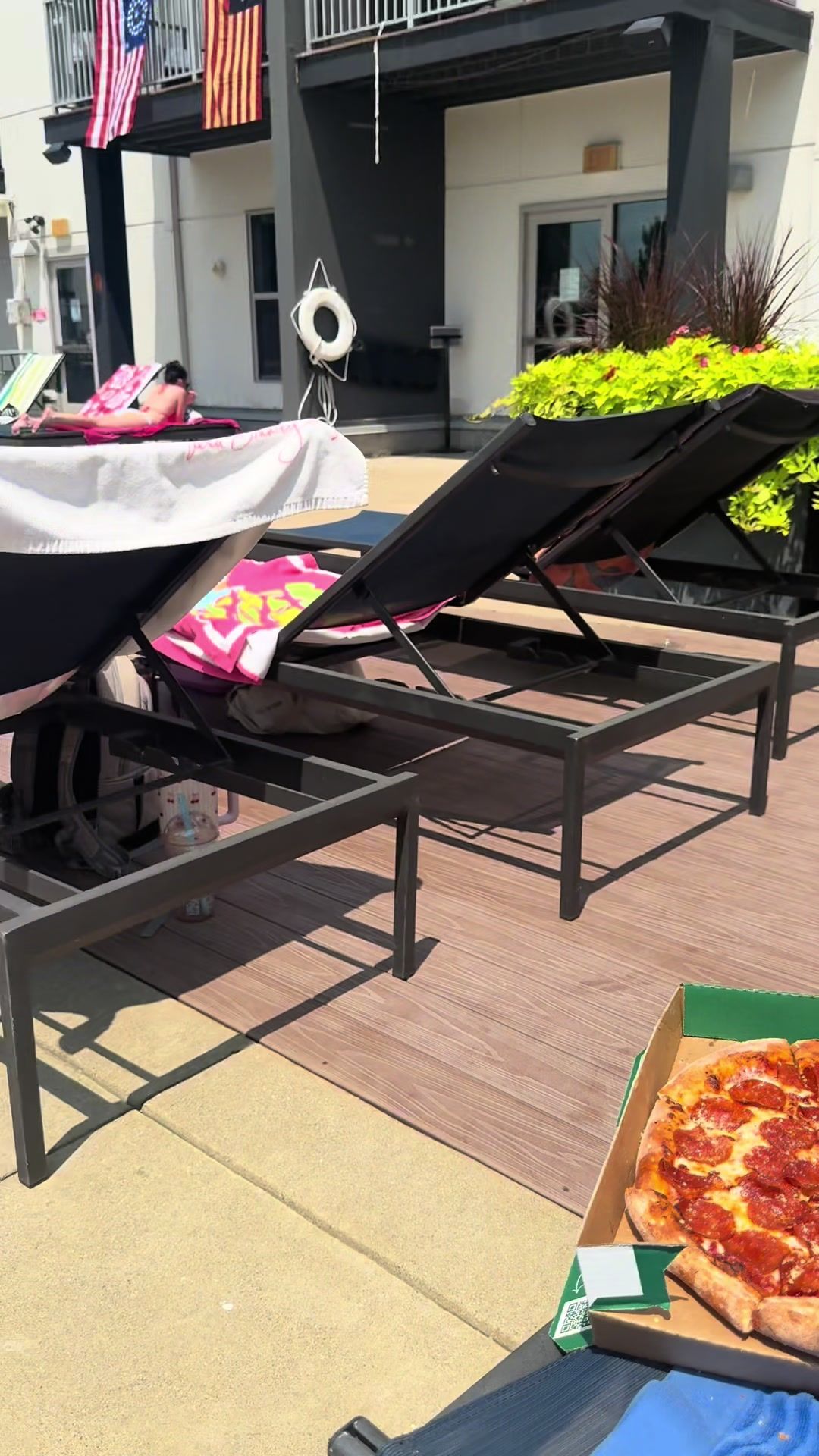 Video post by @notsocooljules on TikTok