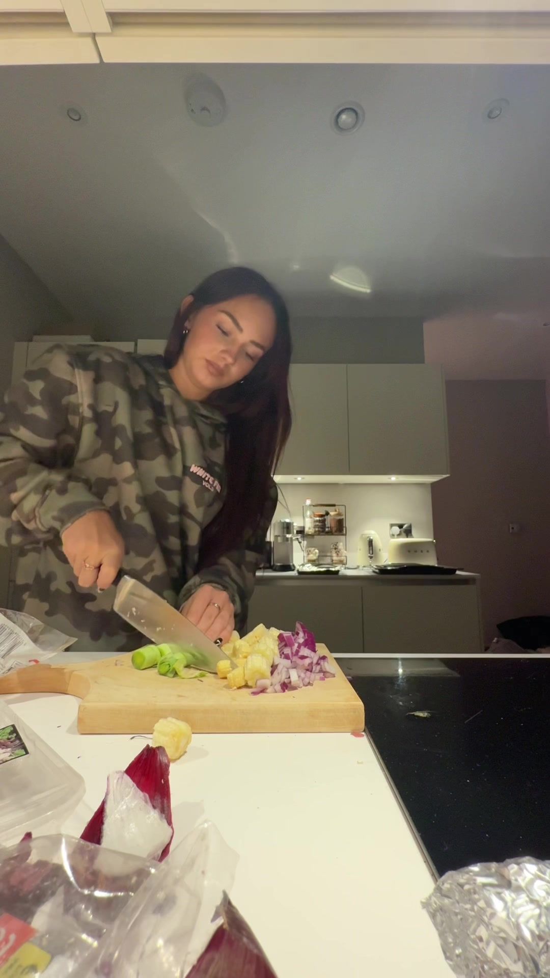 Video post by @laurenwhelxn on TikTok