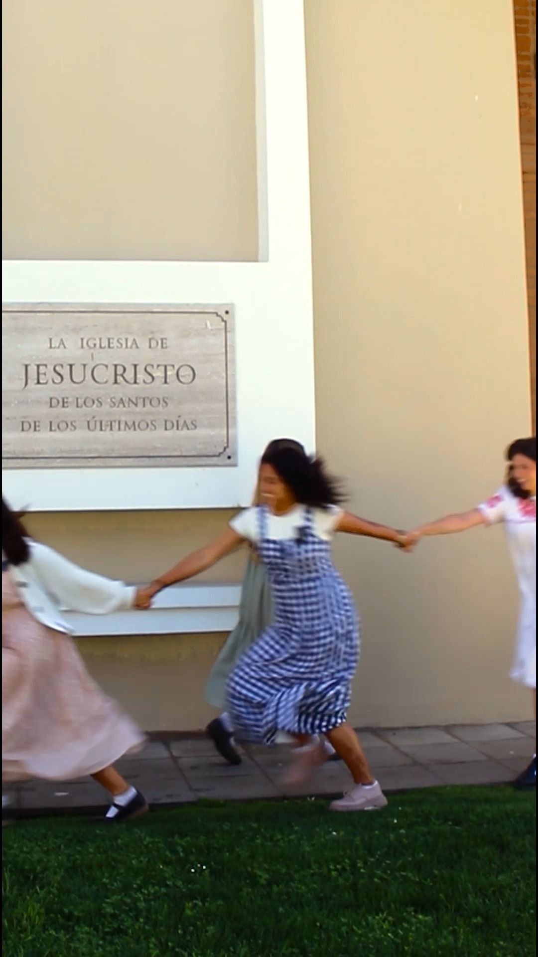 Video post by @veniracristoIVyVRegion on Facebook