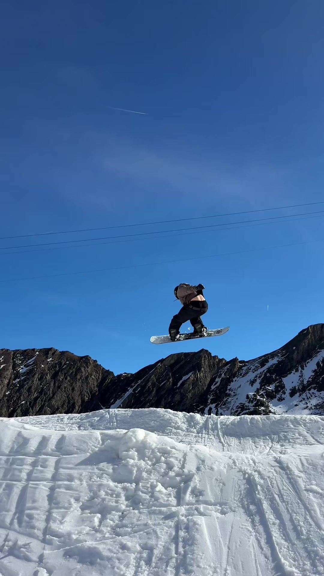 Video post by @noahavallone on TikTok