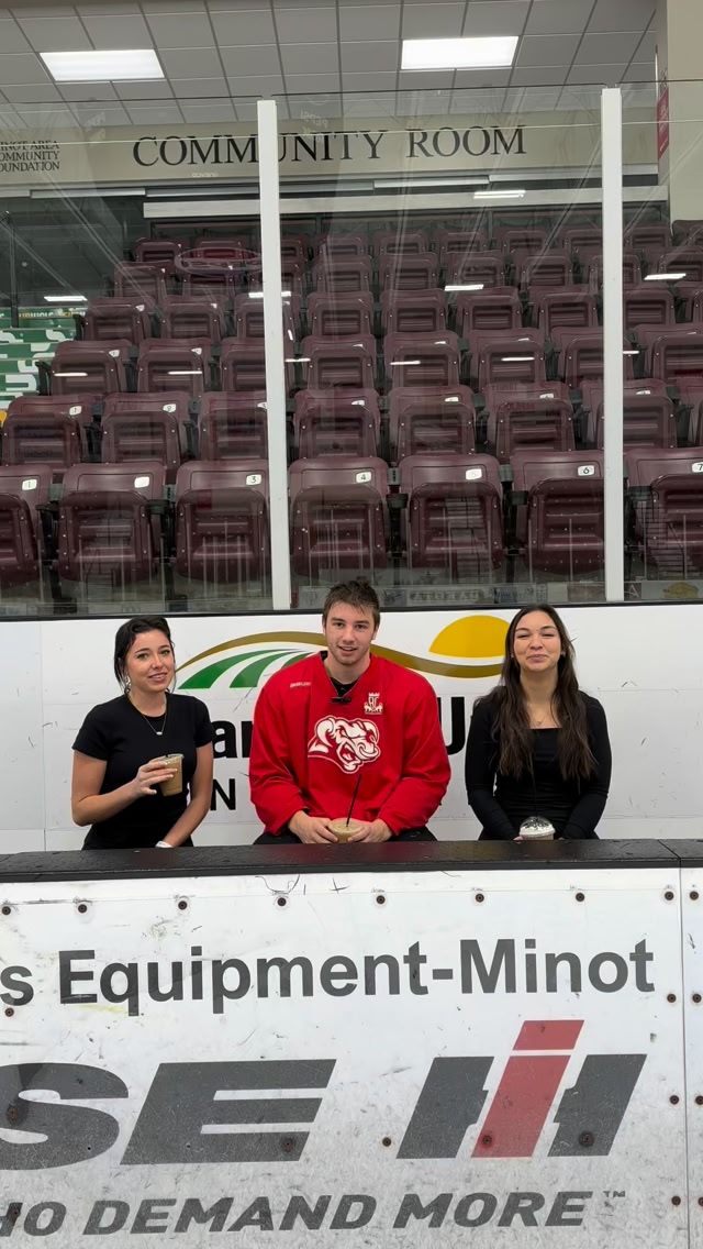 Video post by @TaurosHockey on Facebook