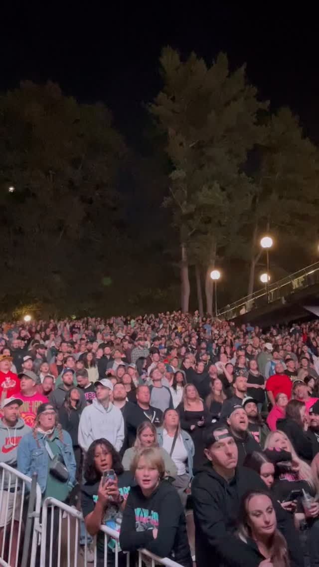 Video post by @spacconcerts on Facebook