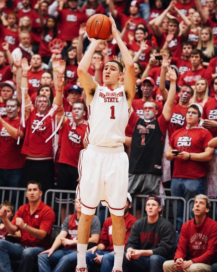 Image post by @WSUCougars on Facebook