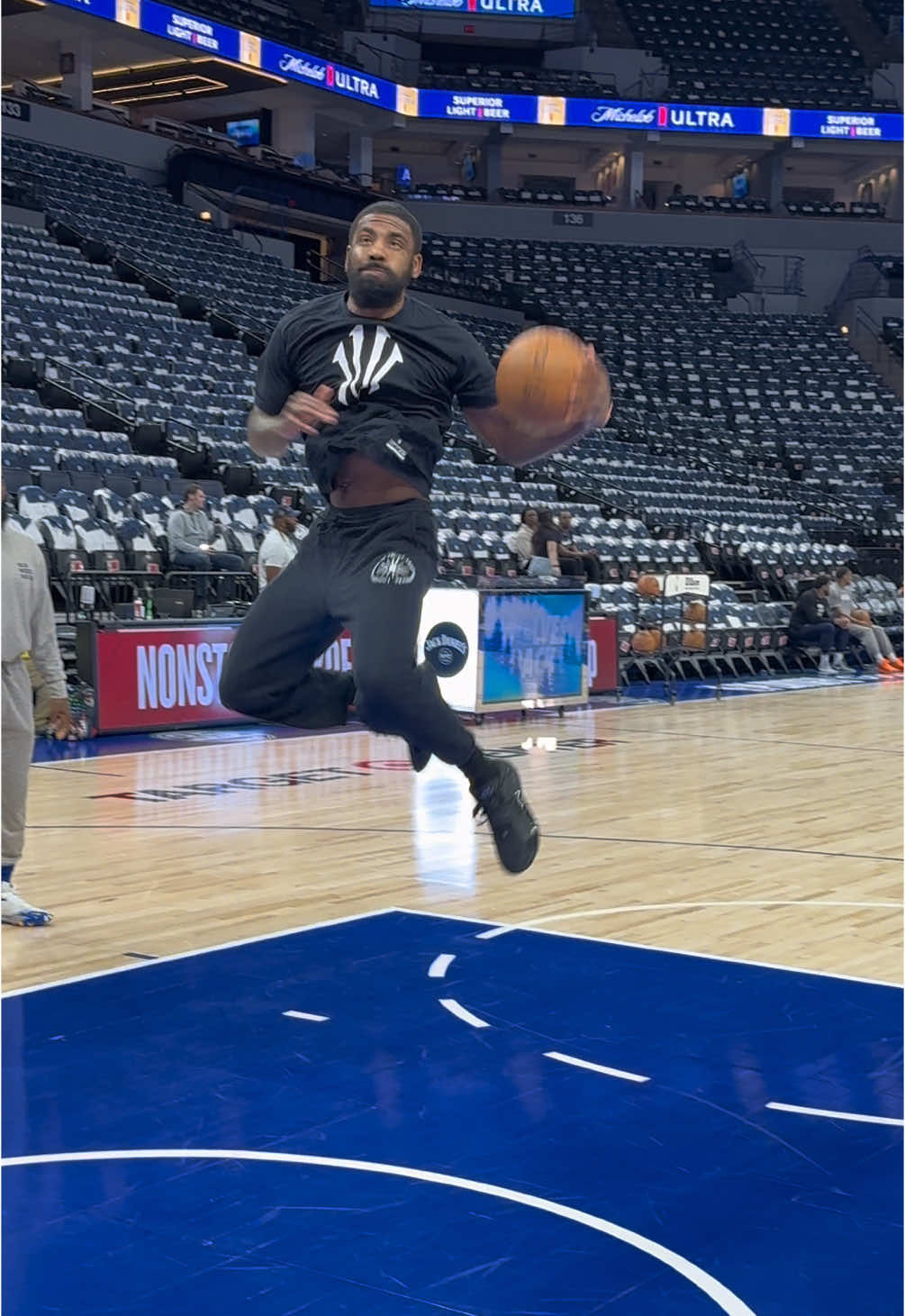 Video post by @kyriecenterig on TikTok