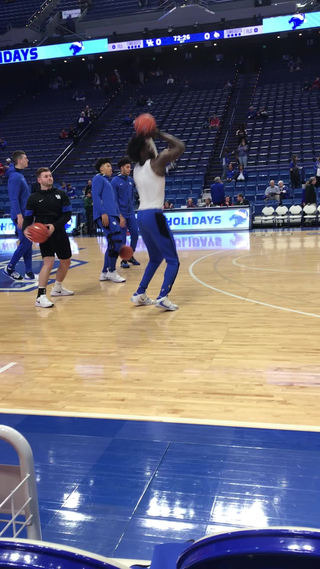 Video post by @capturedbysquilly on TikTok