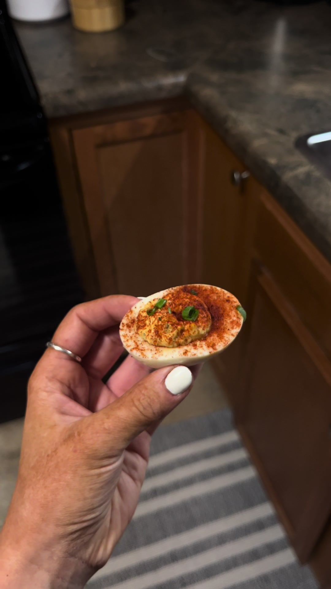 Video post by @midwestvstherest on TikTok