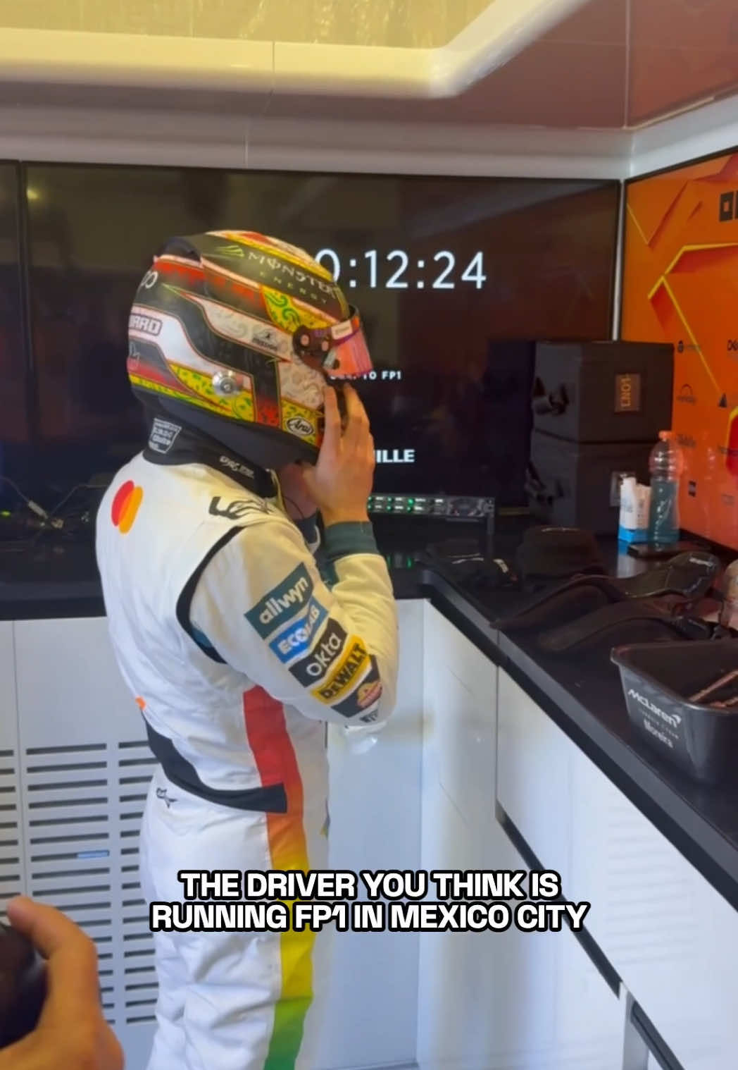 Video post by @arrowmclaren on TikTok