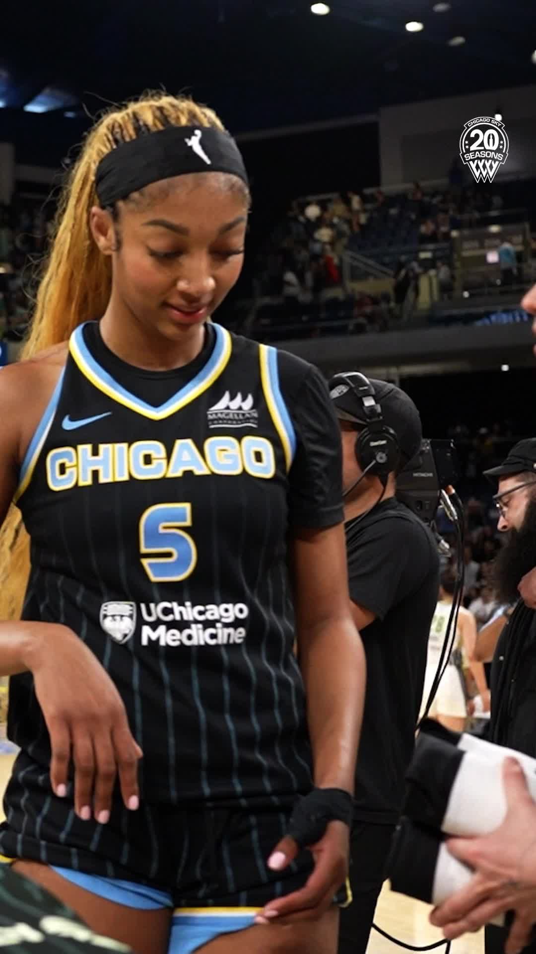 Video post by @chicagosky on TikTok