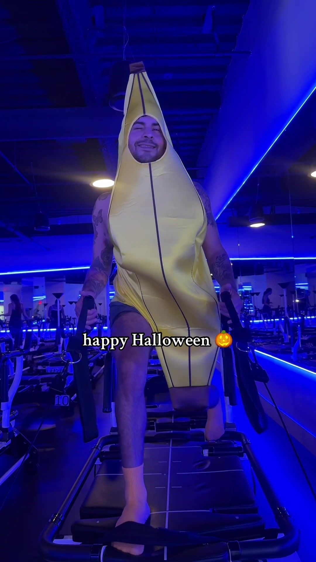 Video post by @megaformerstudio on TikTok